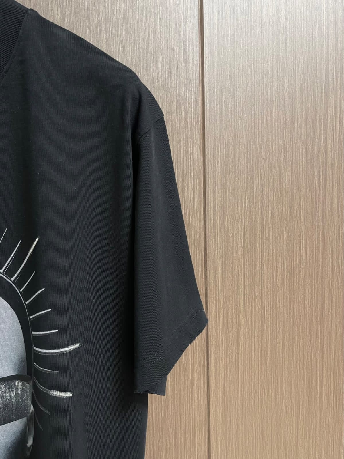 Givenchy Monarh Surrealist Face Graphic T-Shirt