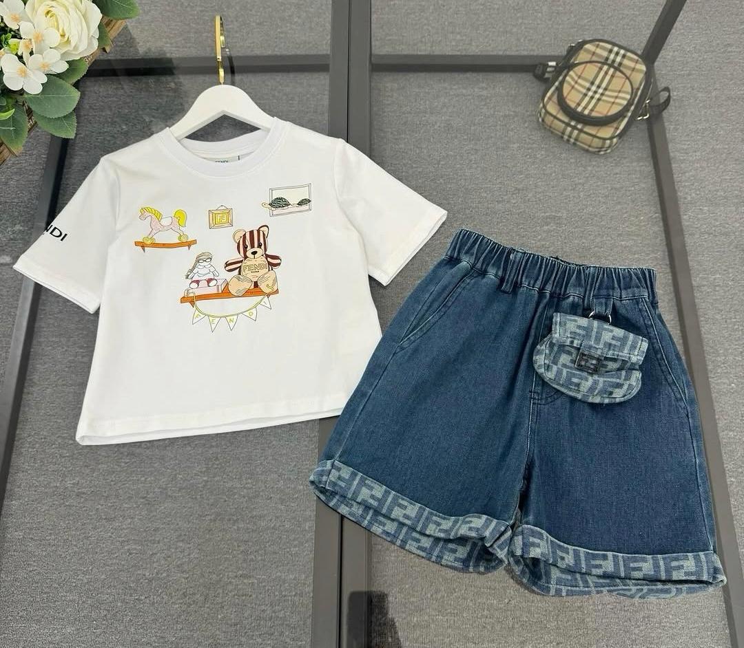T.shirt Fendi white& short junse Fendi