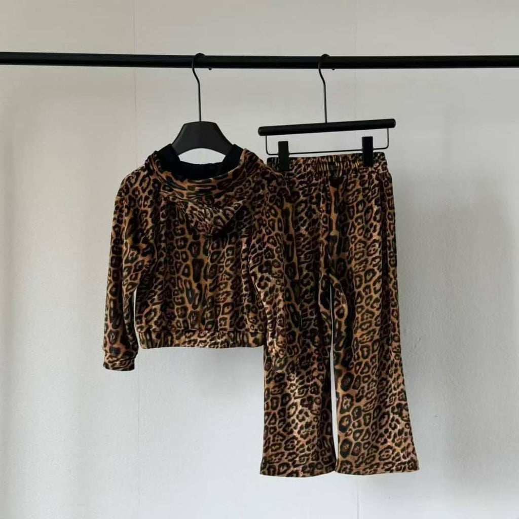 Sweet shirt D&G full cover&
Pant D&G full cover