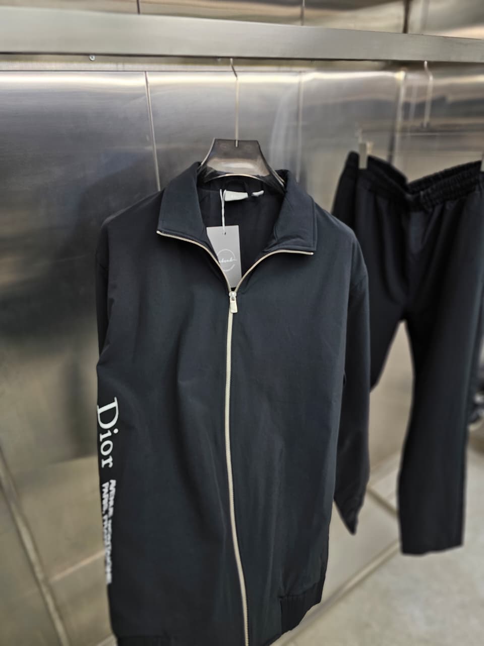 Dior