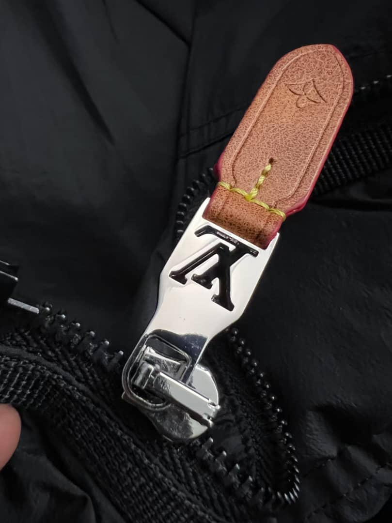 Louis Vuitton Black Monogram Quilted Reversible Puffer Jacket
Description