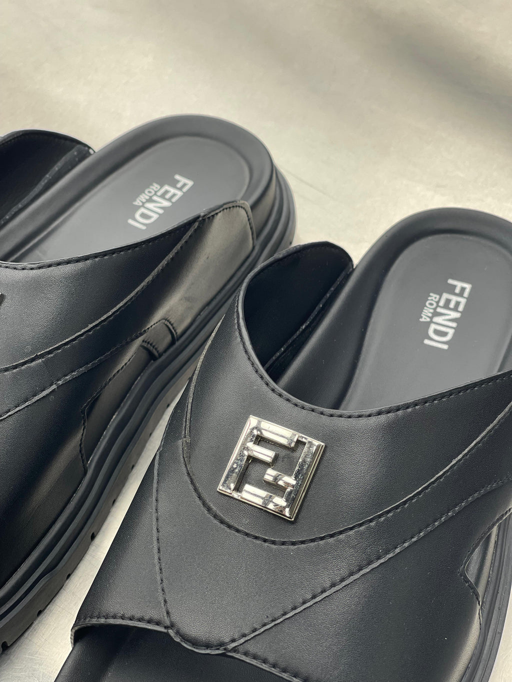 Fendi - Black Leather Slide Sandals