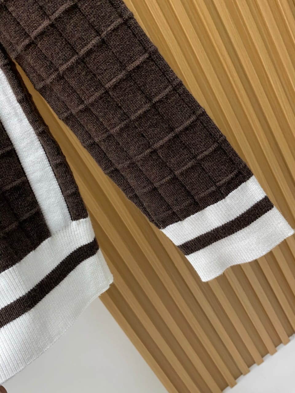 Hermès - Textured Grid Knit Sweater - Brown with White Contrast Stripes