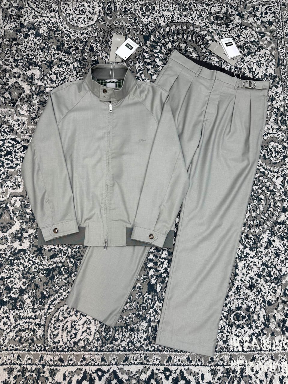 Dior