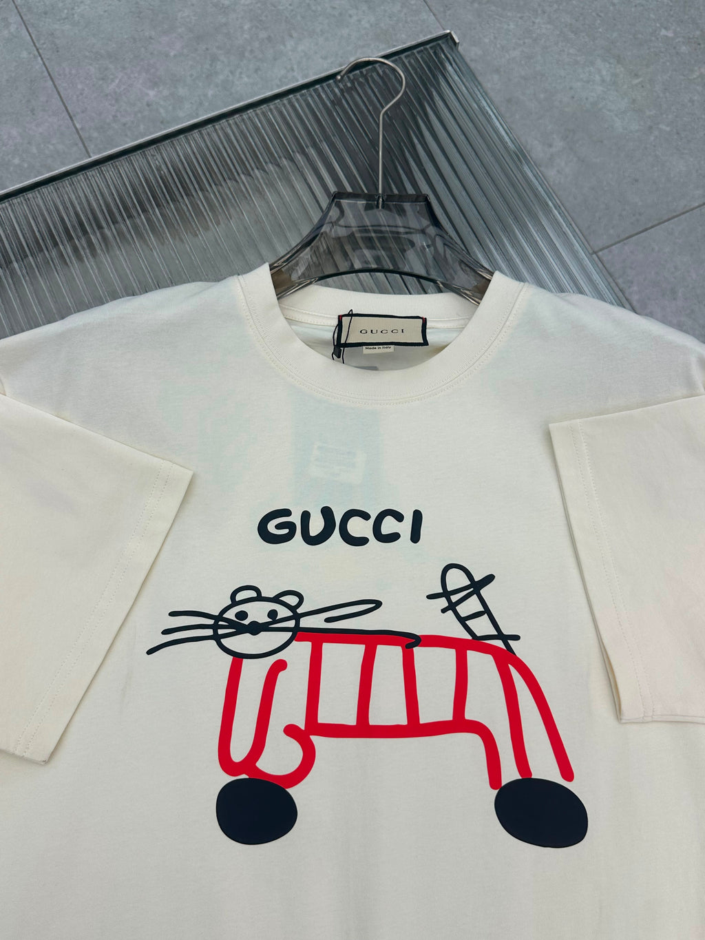 GUCCI