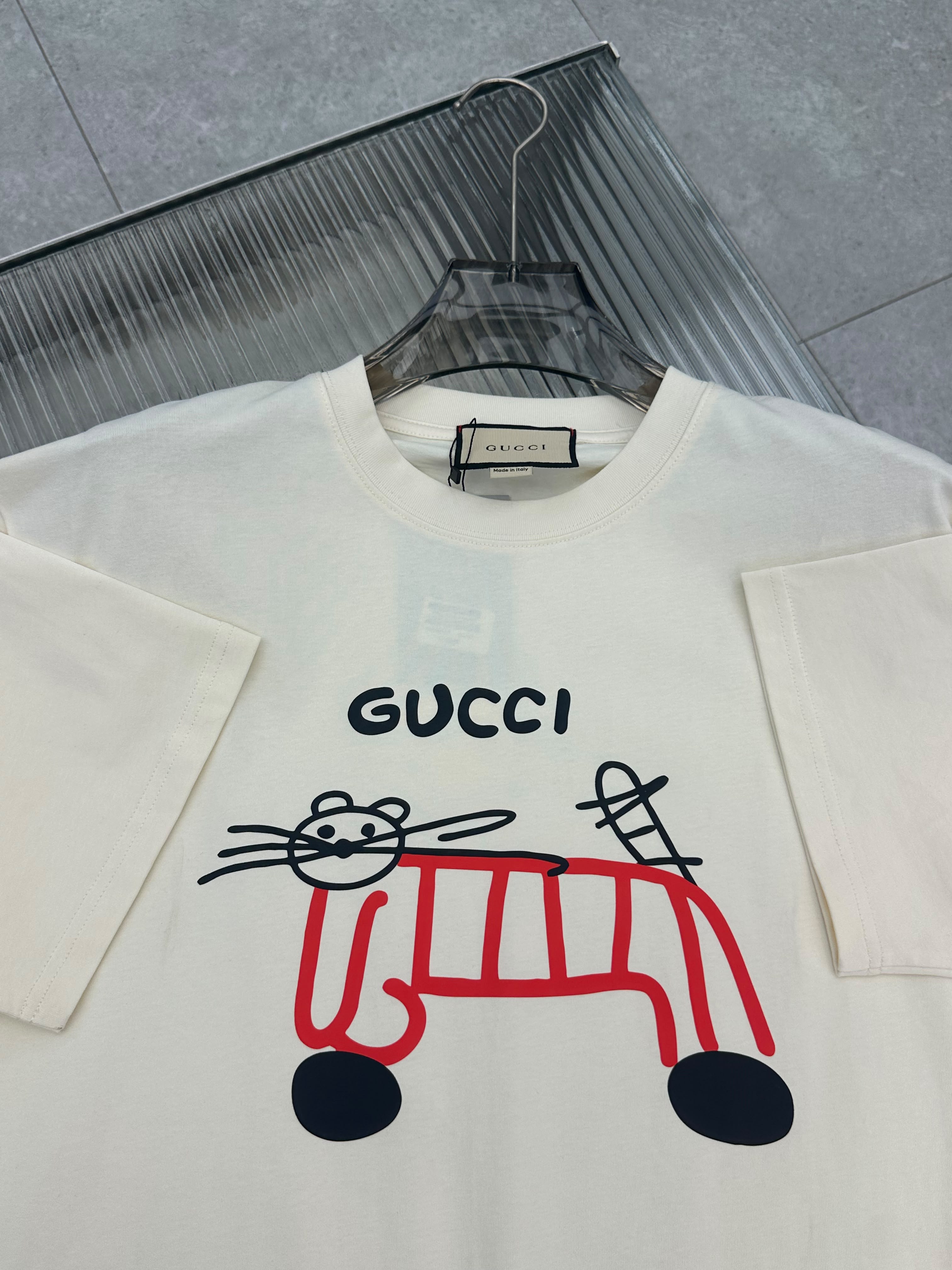 GUCCI