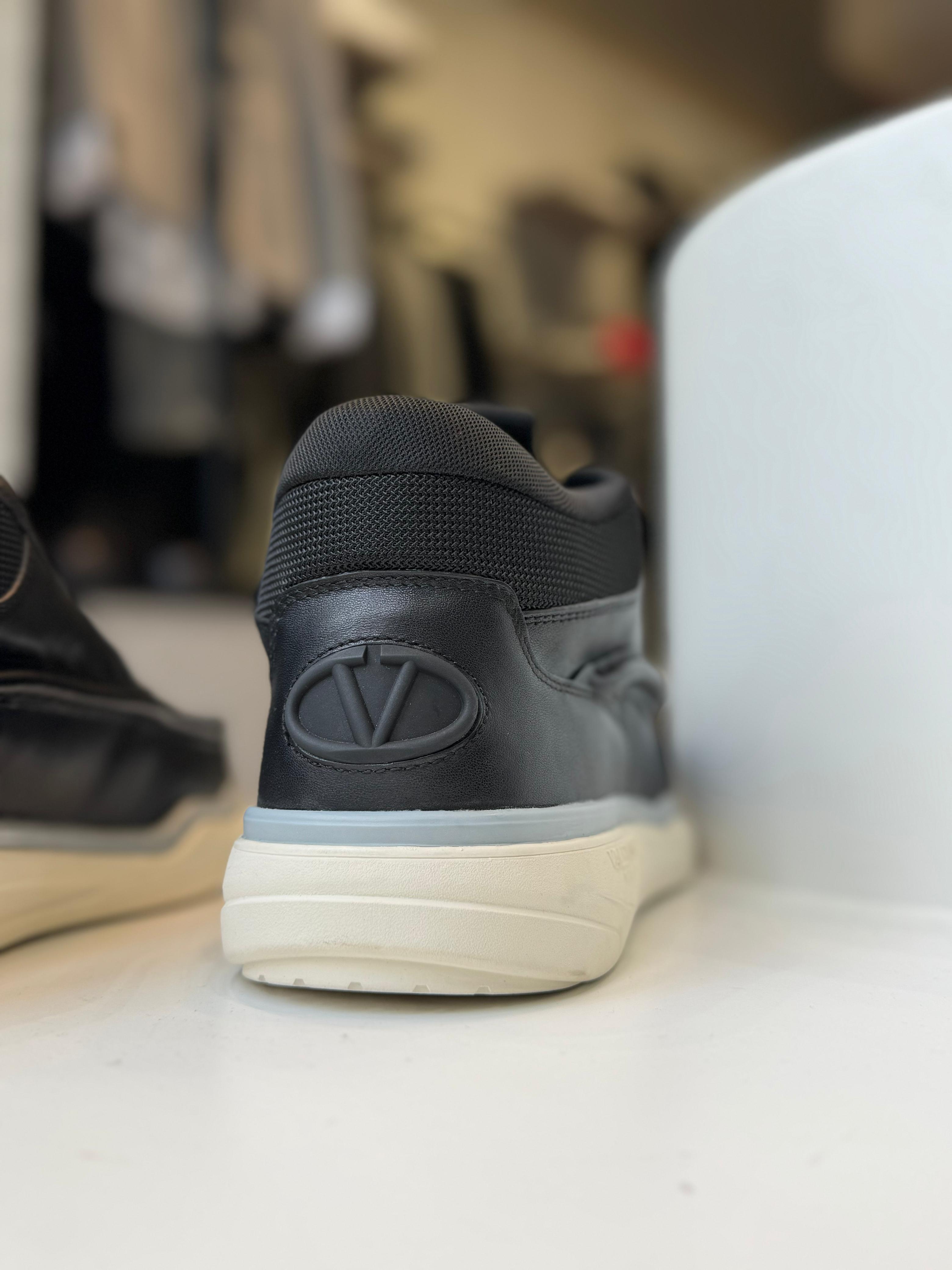 Valentino Garavani - Runboot Sneakers