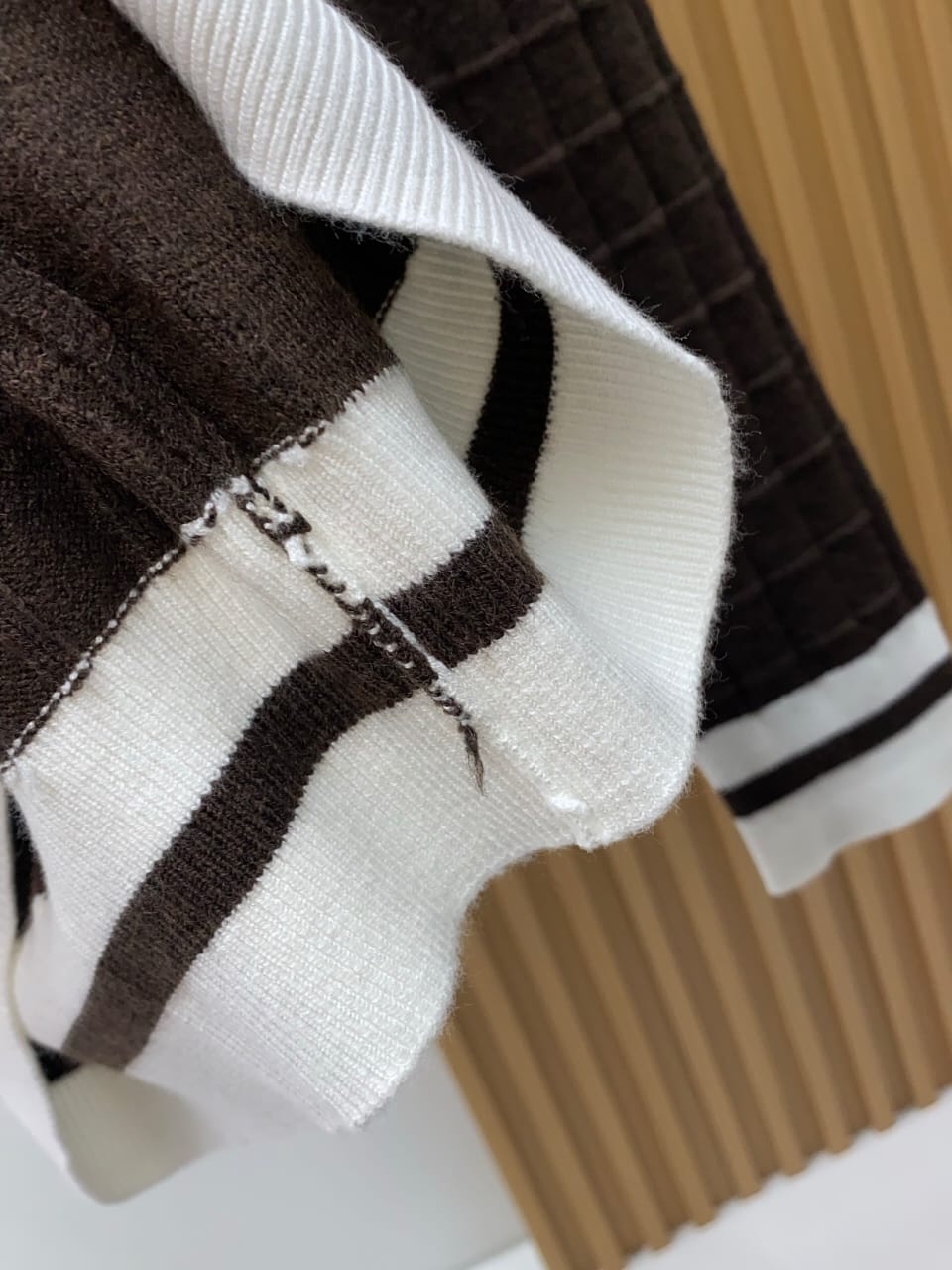 Hermès - Textured Grid Knit Sweater - Brown with White Contrast Stripes
