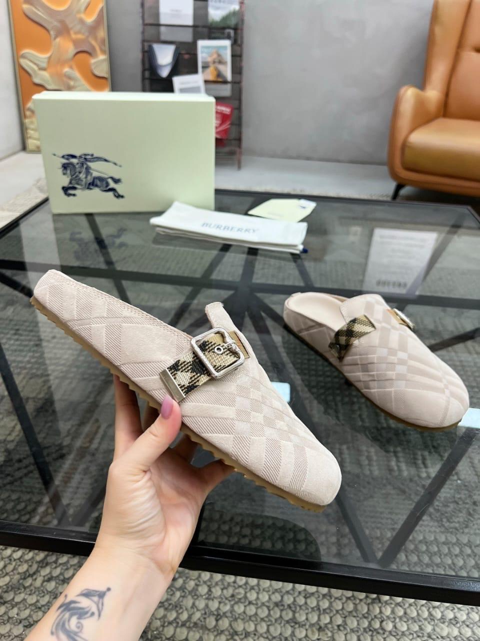 Burberry - Beige Suede Clogs Mules