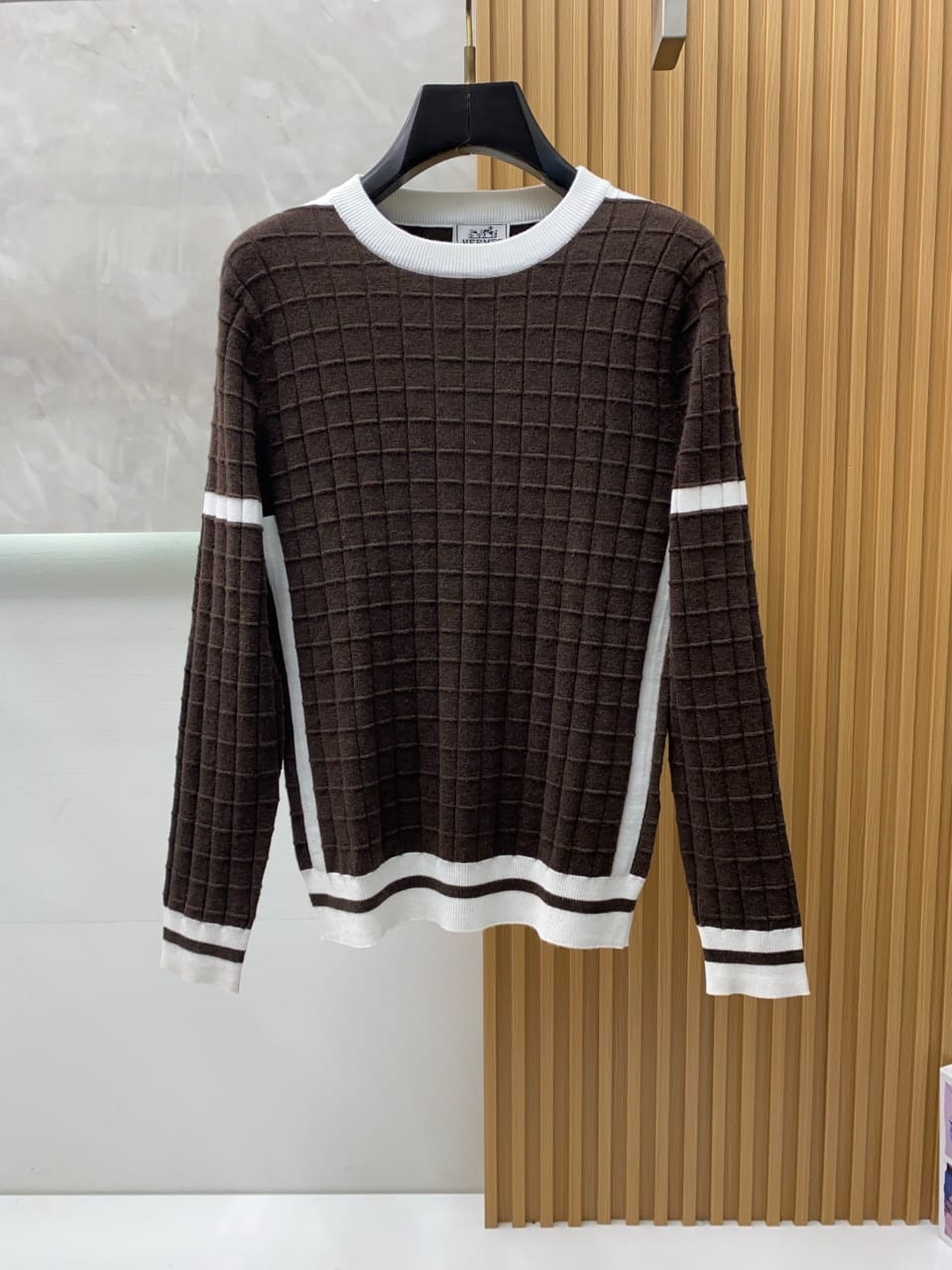 Hermès - Textured Grid Knit Sweater - Brown with White Contrast Stripes