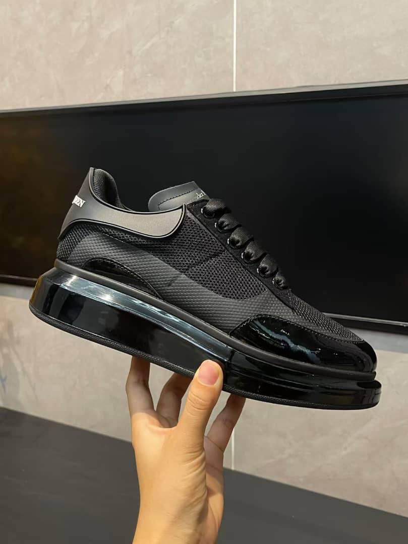 Alexander Mcqueen
