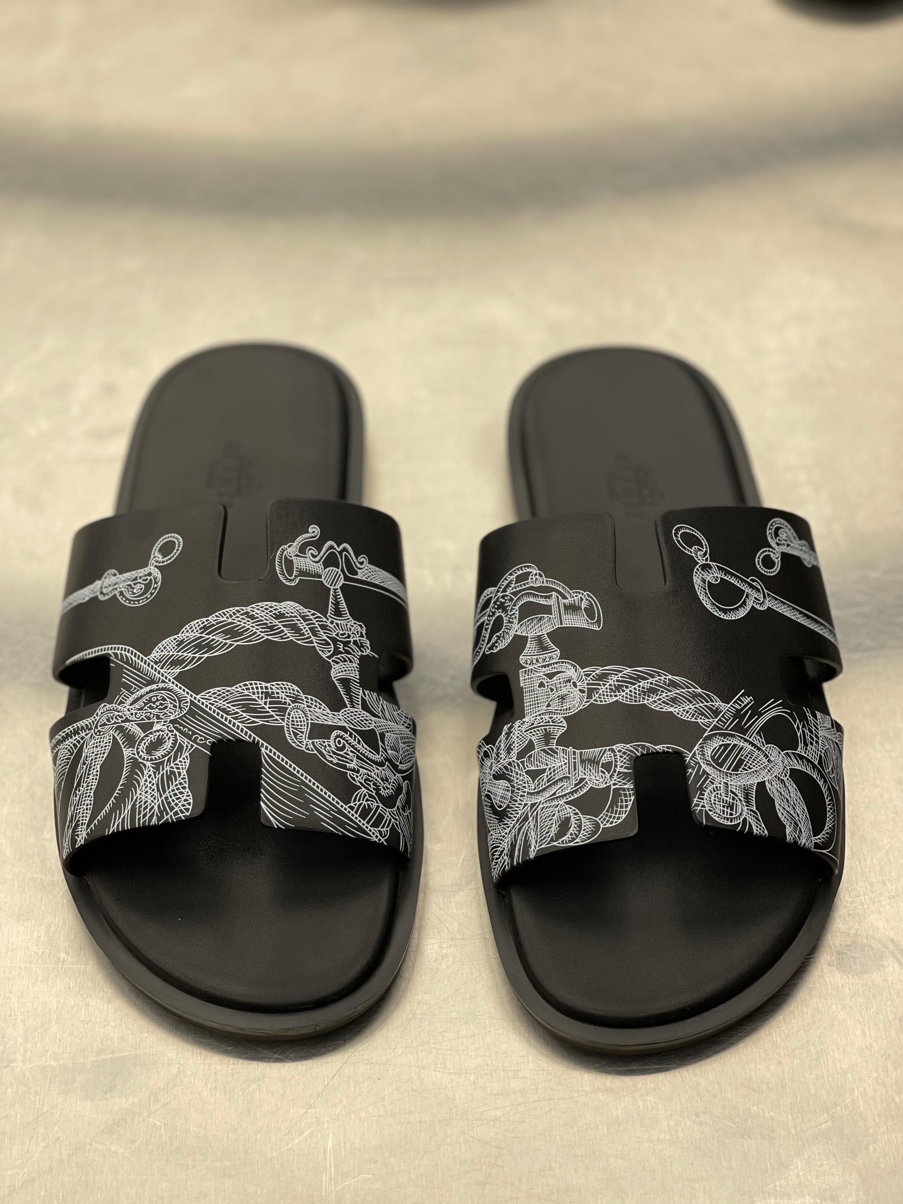 Hermes - Oran Sandal Black Calfskin with Nautical Rope & Hardware Print