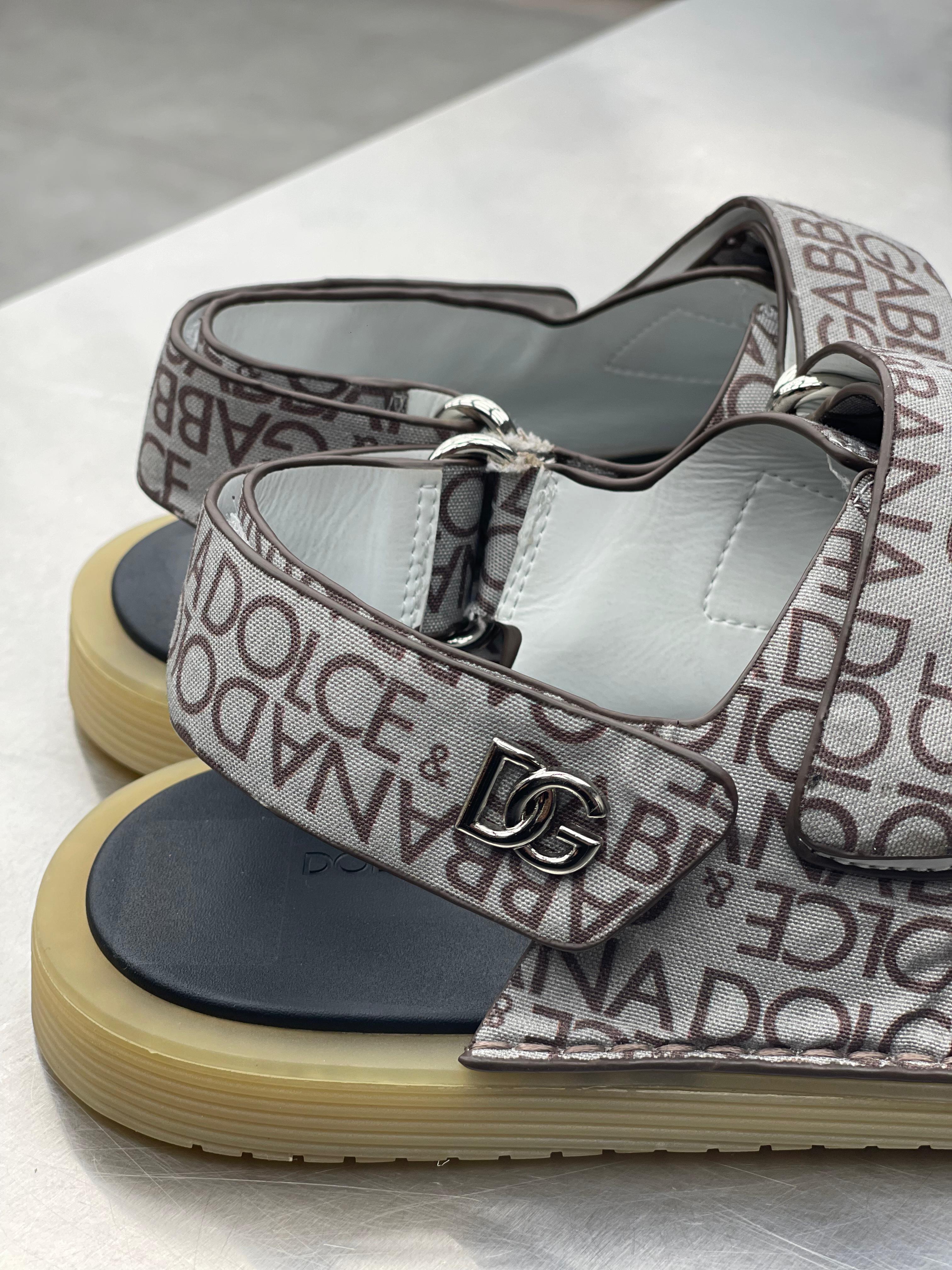 Dolce & Gabbana - Beige Allover Logo Utility Sandals