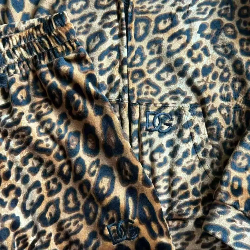 Sweet shirt D&G full cover&
Pant D&G full cover