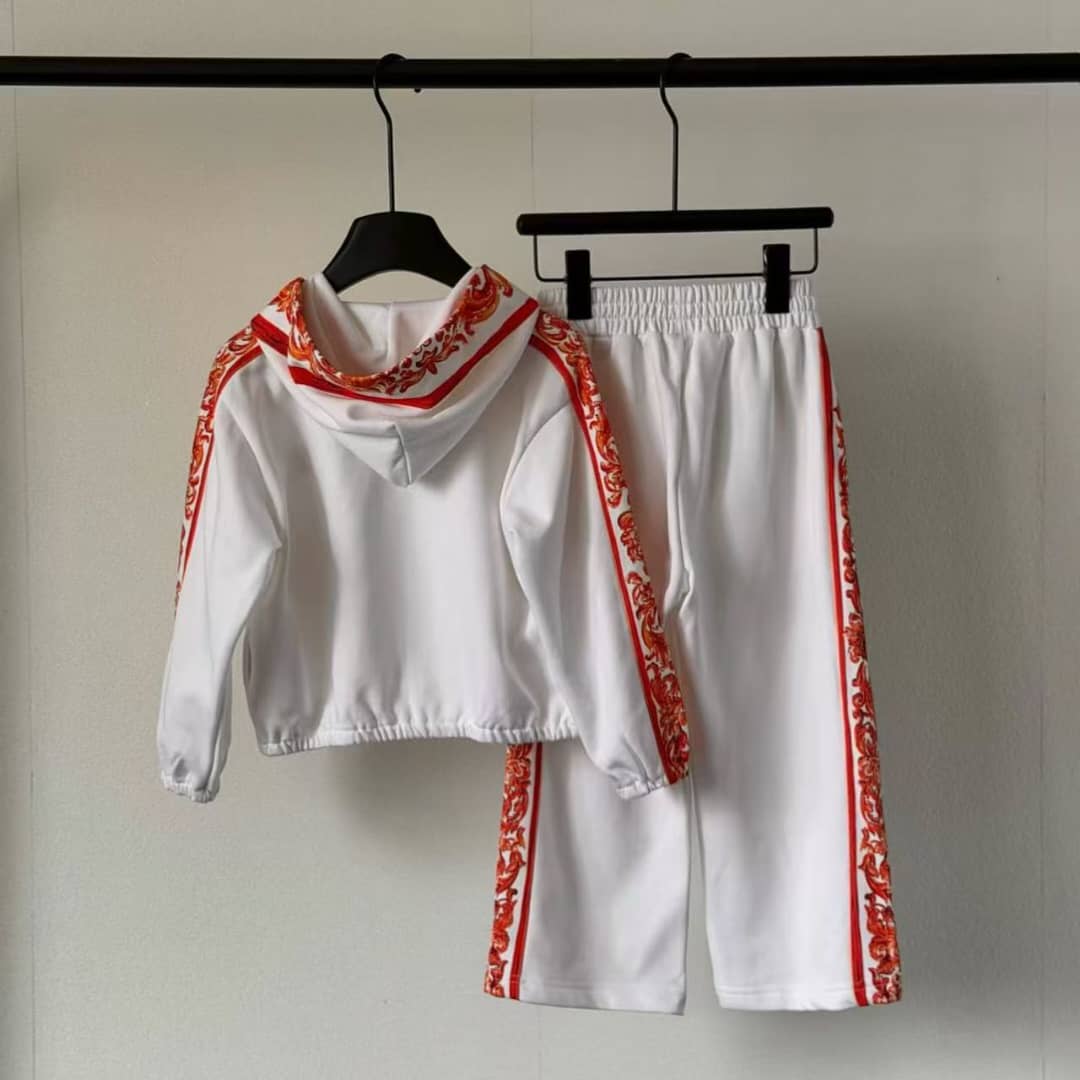 Sweet shirt D&G white & sweet pant D&G white