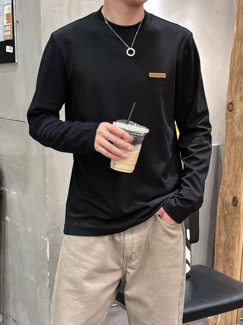 Classic Black Men's Long-Sleeve T-Shirt