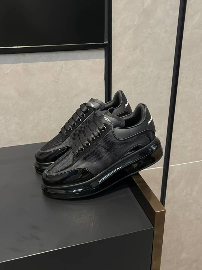 Alexander Mcqueen